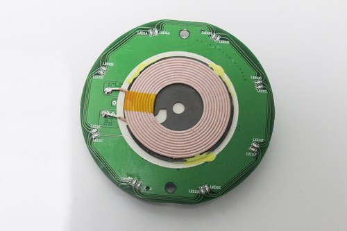 車(chē)載遠(yuǎn)程無(wú)線充電生產(chǎn)廠家